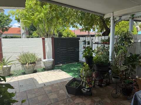 3297 W 70th St, Hialeah, FL 33018