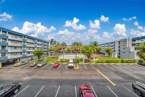 1655 W 44th Pl, Hialeah, FL 33012