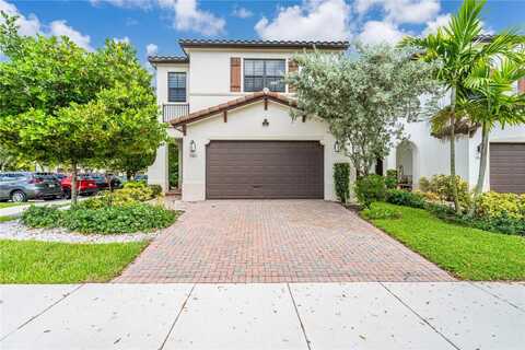 9881 W 34th Ave, Hialeah, FL 33018