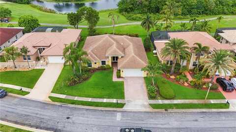 720 Cypress Pointe Dr W, Pembroke Pines, FL 33027