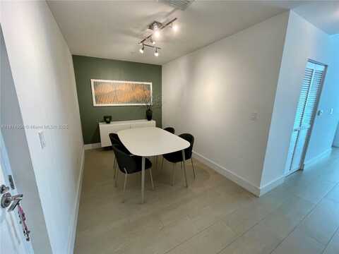 1111 SW 1 AV, Miami, FL 33130