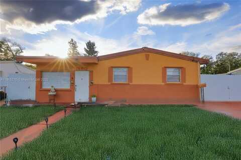 1330 N 69th Ave, Hollywood, FL 33024