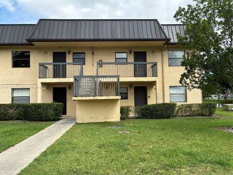 9230 NW 1st St, Pembroke Pines, FL 33024