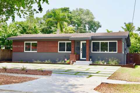 974 NE 145th St, North Miami, FL 33161