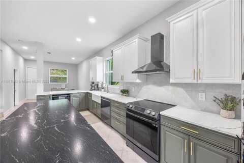 8328 Lagos De Campo Blvd, Tamarac, FL 33321