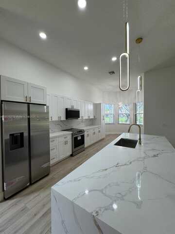 7020 Demedici Cir, Delray Beach, FL 33446