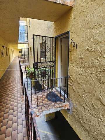 1555 W 44th Pl, Hialeah, FL 33012
