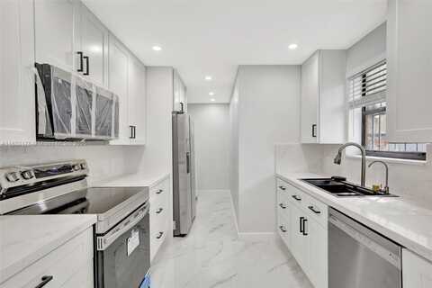 3916 NW 207th St Rd, Miami Gardens, FL 33055
