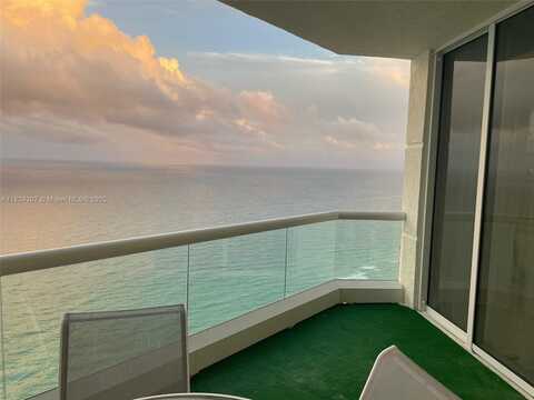 17875 Collins Ave, Sunny Isles Beach, FL 33160