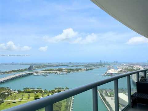 888 Biscayne Blvd, Miami, FL 33132