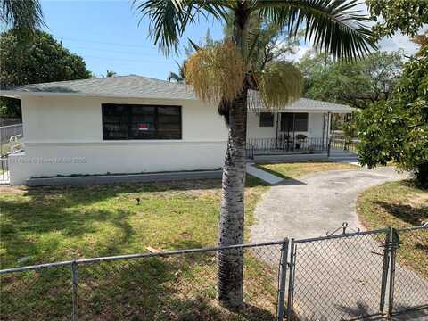 500 NE 136th St, North Miami, FL 33161