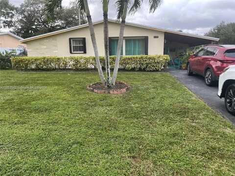 2430 N 61st Ter, Hollywood, FL 33024