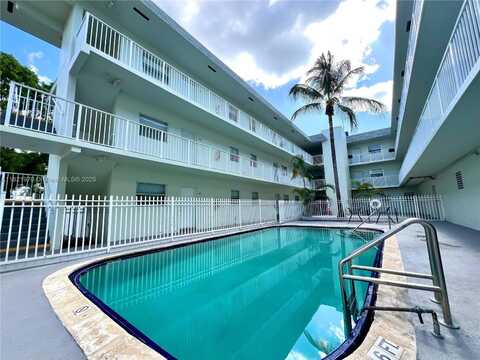 12890 NE 8th Ave, North Miami, FL 33161