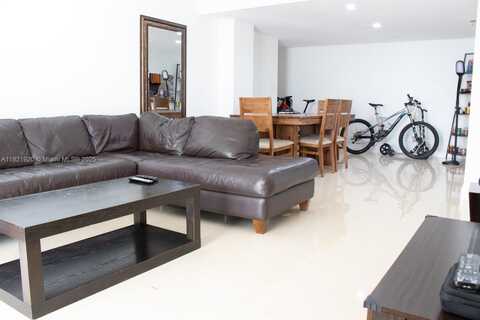 1621 Collins Ave, Miami Beach, FL 33139