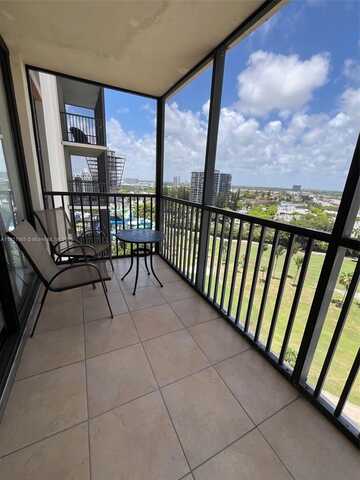20335 W Country Club Dr, Aventura, FL 33180