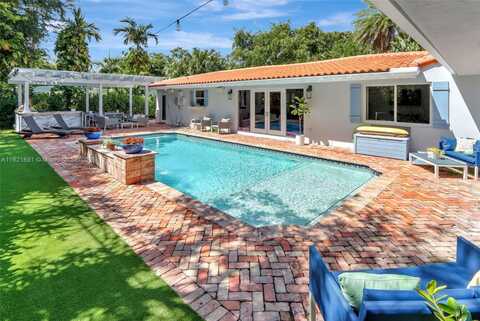 6640 Tarrega St, Coral Gables, FL 33146