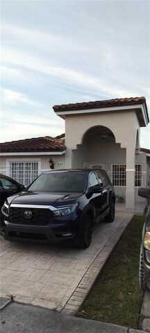 3149 W 68th Pl, Hialeah, FL 33018