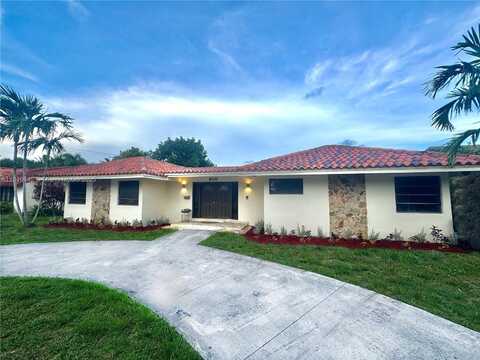 6111 NW 40th Ter, Virginia Gardens, FL 33166
