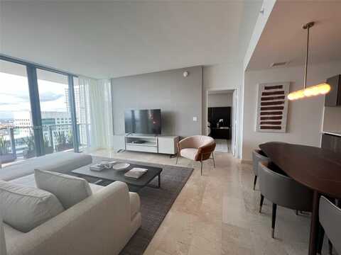 88 SW 7th St, Miami, FL 33131