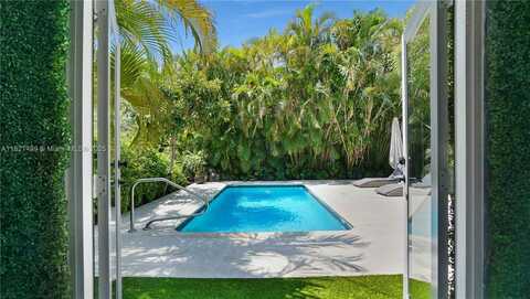 5650 Pine tree Dr, Miami Beach, FL 33140