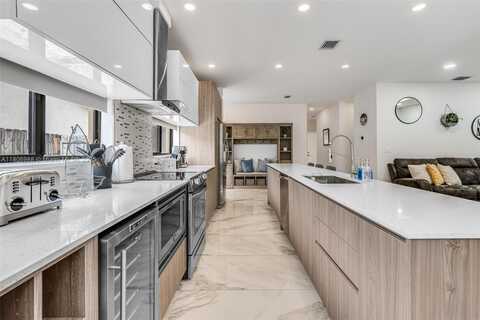828 SW 14th Ct, Fort Lauderdale, FL 33315