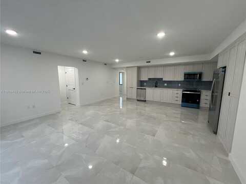 14617 SW 262nd St, Homestead, FL 33032