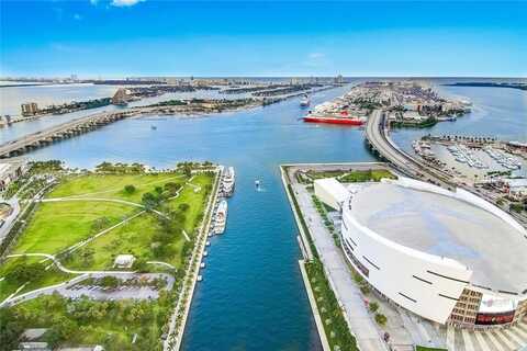 888 Biscayne Blvd, Miami, FL 33132