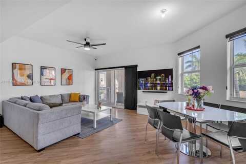 11401 NW 89th St, Doral, FL 33178