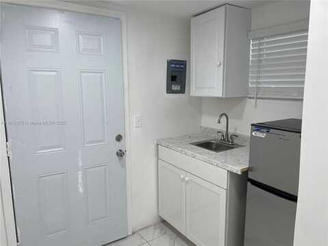 760 NE 168th St, North Miami Beach, FL 33162