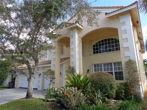 991 Crestview Cir, Weston, FL 33327