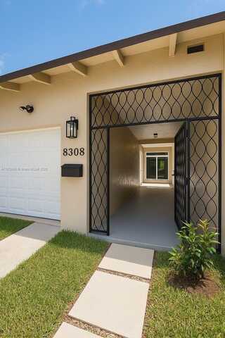 8308 SW 103rd Ave, Miami, FL 33173