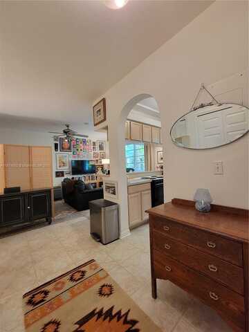 359 Meridian Ave, Miami Beach, FL 33139
