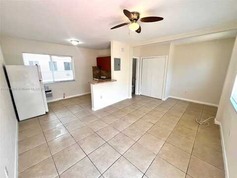 690 NE 85th St, Miami, FL 33138