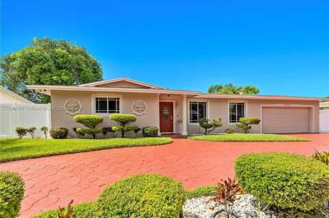 4500 NW 7th St, Plantation, FL 33317