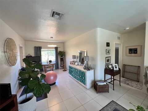 721 NE 16th Ave, Fort Lauderdale, FL 33304