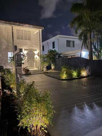 660 86th St, Miami Beach, FL 33141