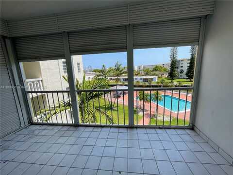 2859 Leonard Dr, Aventura, FL 33160