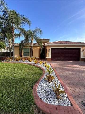 2046 NE 4th Ct, Homestead, FL 33033