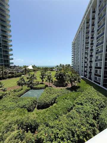 10275 Collins Ave, Bal Harbour, FL 33154