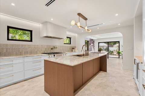 1267 SW 19th St, Miami, FL 33145