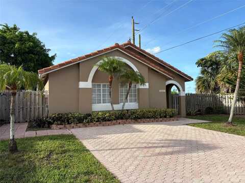 7601 NW 166th Ter, Hialeah, FL 33015