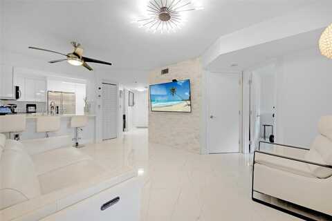15499 N Miami Lakeway N, Miami Lakes, FL 33014