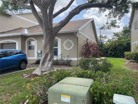 5500 NW 90th Ter, Sunrise, FL 33351