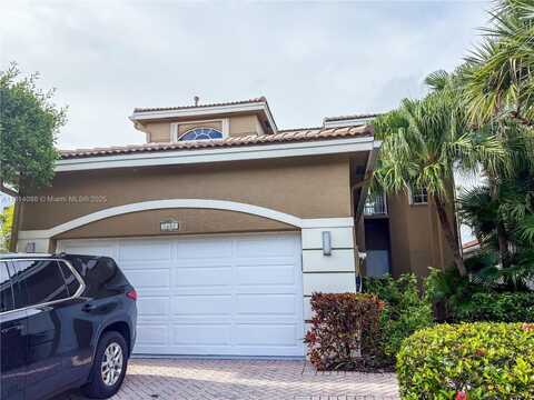 1621 Diplomat Dr, Miami, FL 33179