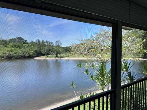 2526 N Carambola Cir N, Coconut Creek, FL 33066