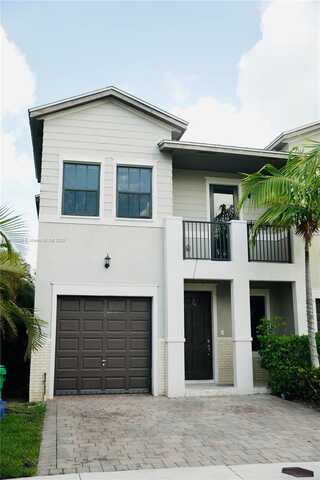 6055 NW 104th Ct, Doral, FL 33178