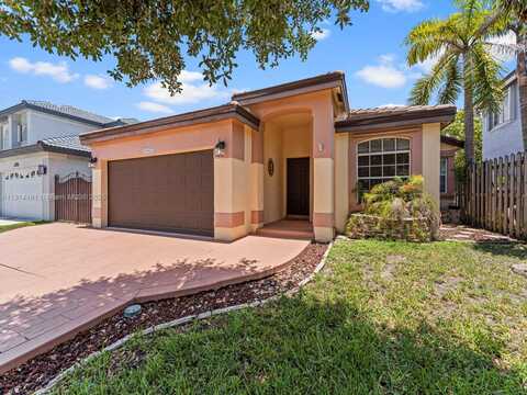 19847 NW 86th Ave, Hialeah, FL 33015