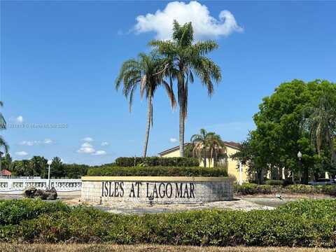 12730 Vista Isles Dr, Sunrise, FL 33325