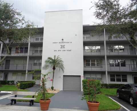 251 SW 132nd Way, Pembroke Pines, FL 33027