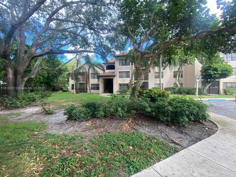 4201 W McNab Rd, Pompano Beach, FL 33069